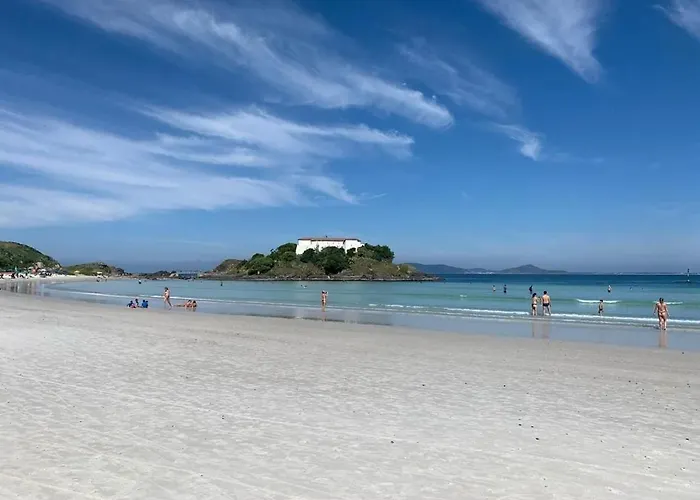 Cabo Frio Lindo 2 quartos Reformado para 8 pessoas